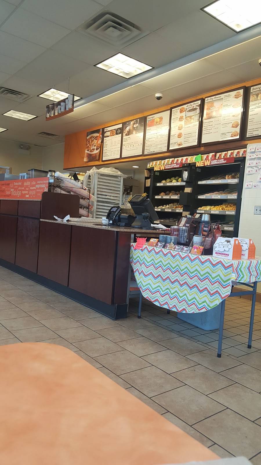 Dunkin Donuts | cafe | 207 W 79th St, Chicago, IL 60620, USA | 7736022710 OR +1 773-602-2710