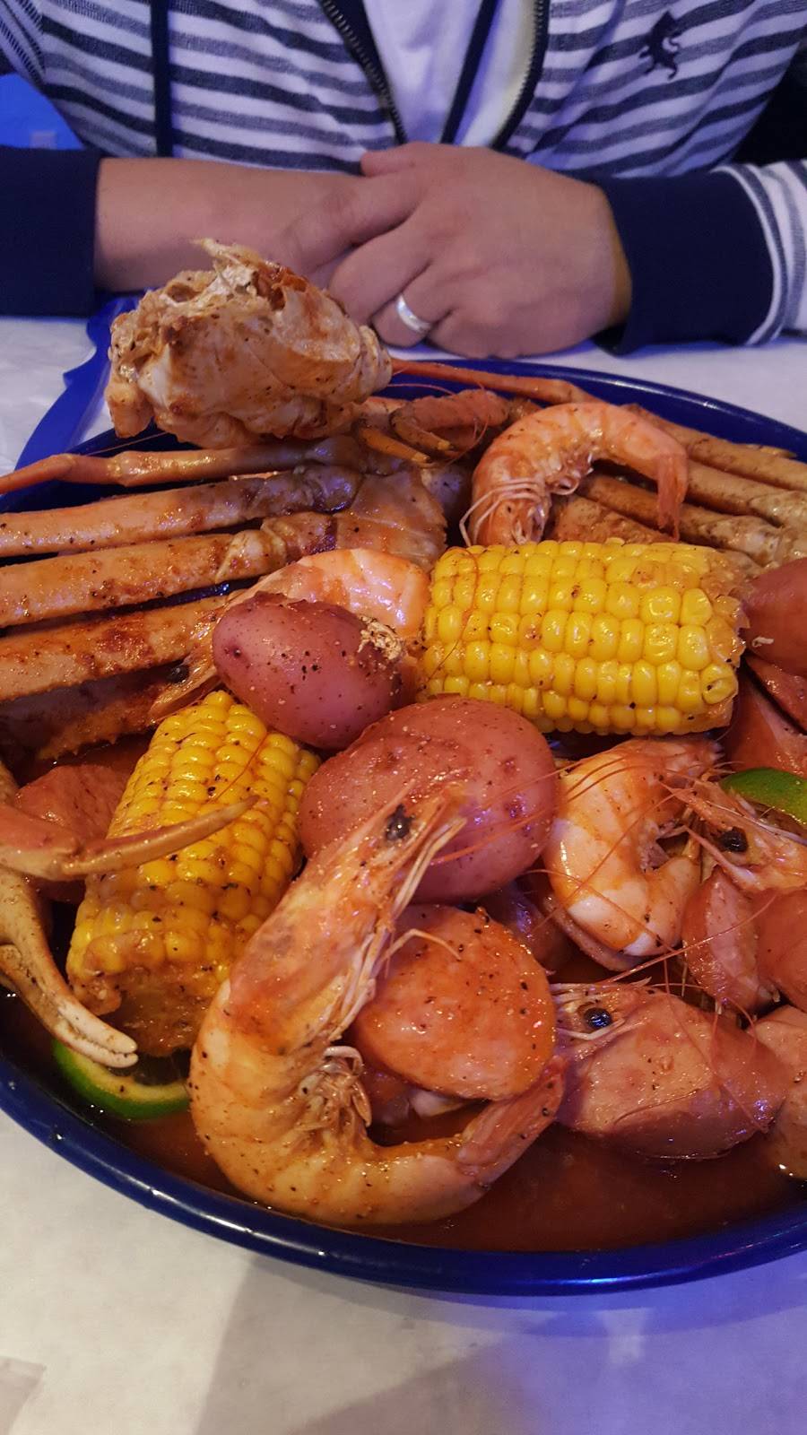 Sunset Crab Shack | restaurant | 534 Sunset Ave, Dallas, TX 75208, USA | 2149465650 OR +1 214-946-5650