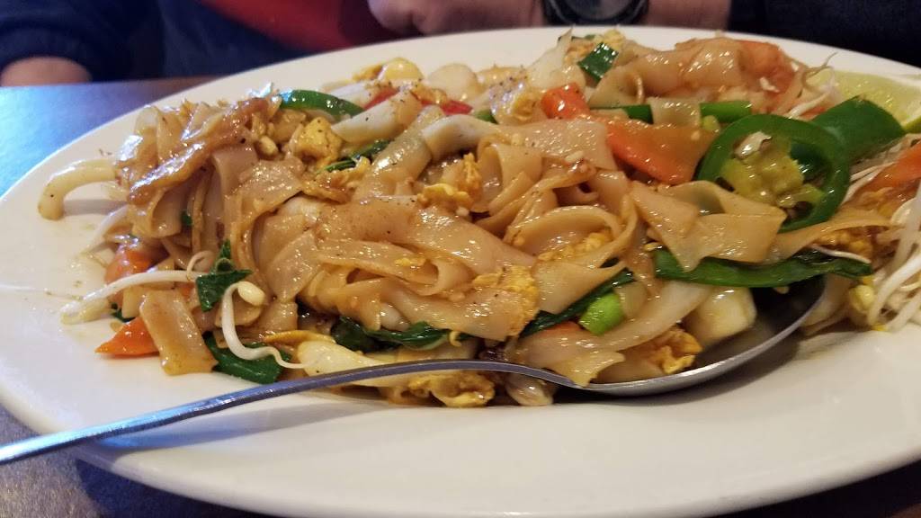 Thai Basil | restaurant | 2845 Bartlett Blvd, Bartlett, TN 38134, USA | 9013815777 OR +1 901-381-5777