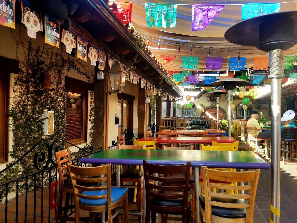 Freds Mexican Cafe | restaurant | 2470 San Diego Ave, San Diego, CA 92110, USA | 6198588226 OR +1 619-858-8226