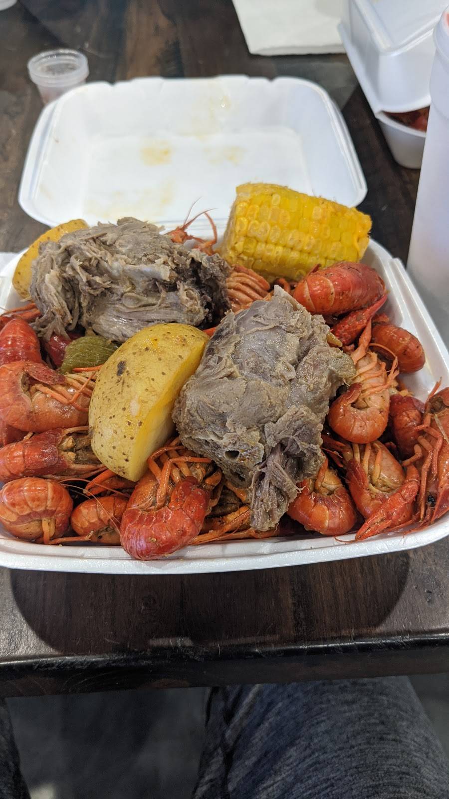 Top Notch Daiquiris and Grill | restaurant | 3005 W Cabelas Pkwy, Gonzales, LA 70737, USA | 2256473503 OR +1 225-647-3503