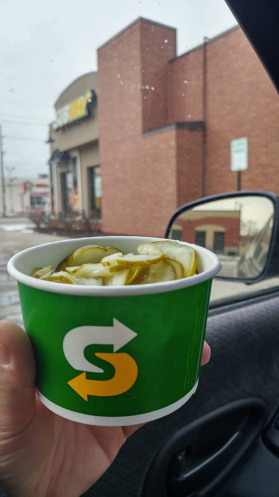 Subway | restaurant | 32620 Van Dyke Ave, Warren, MI 48093, USA | 5867950000 OR +1 586-795-0000