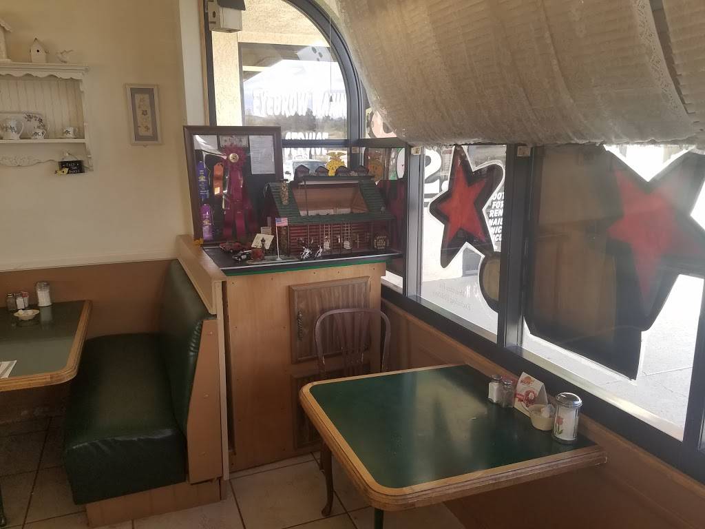 Skillet Cafe | restaurant | 4646 Phelan Rd, Phelan, CA 92371, USA | 7608682298 OR +1 760-868-2298