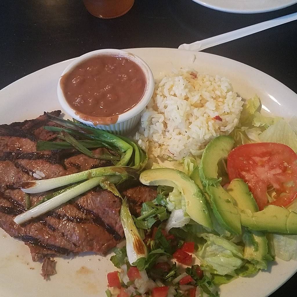 El Taco Guapo Restaurant | restaurant | 443 River St, Haverhill, MA 01832, USA | 9782419170 OR +1 978-241-9170