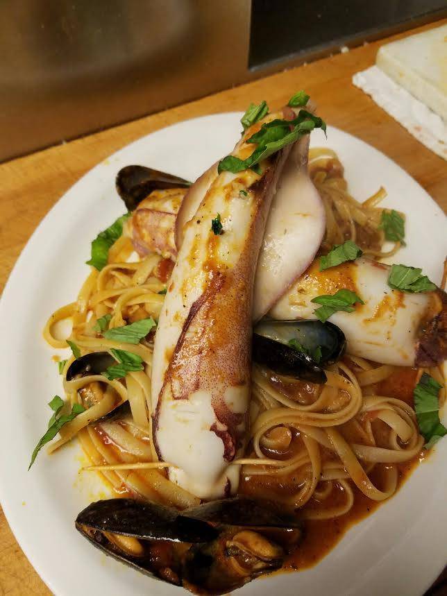 Francescos Pizzeria &Restaurant | restaurant | 1402 S Main St, Phillipsburg, NJ 08865, USA | 9082131800 OR +1 908-213-1800