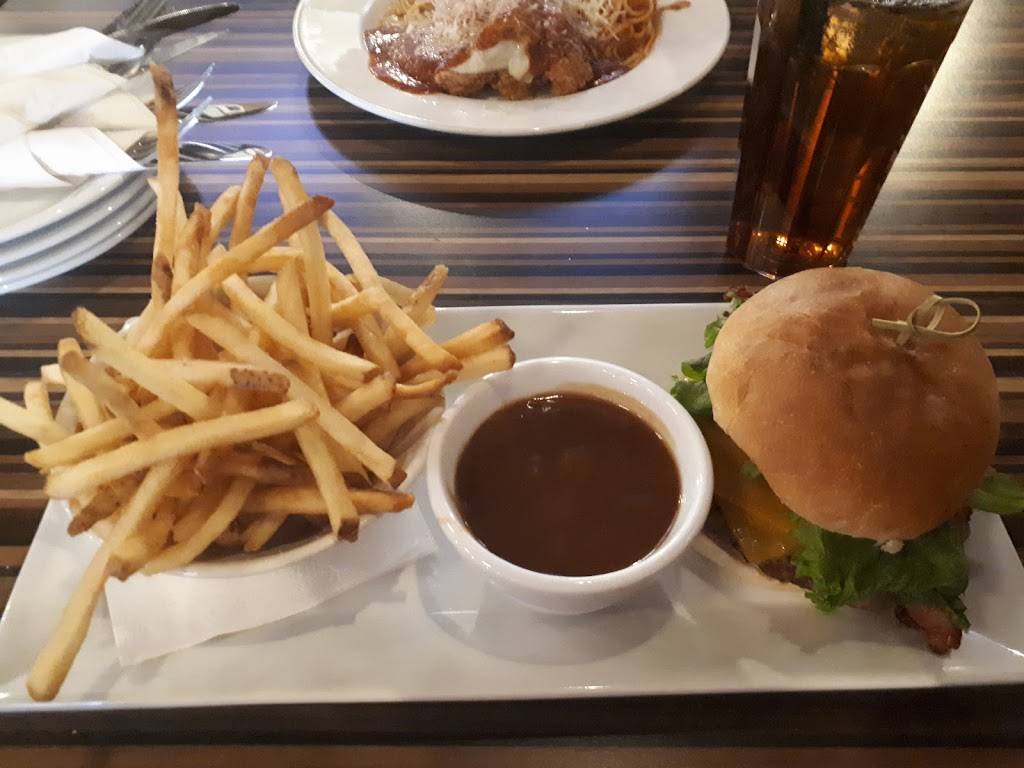 Crabby Joes Bar • Grill | restaurant | 4236 Petrolia Line, Petrolia, ON N0N 1R0, Canada | 5198824848 OR +1 519-882-4848