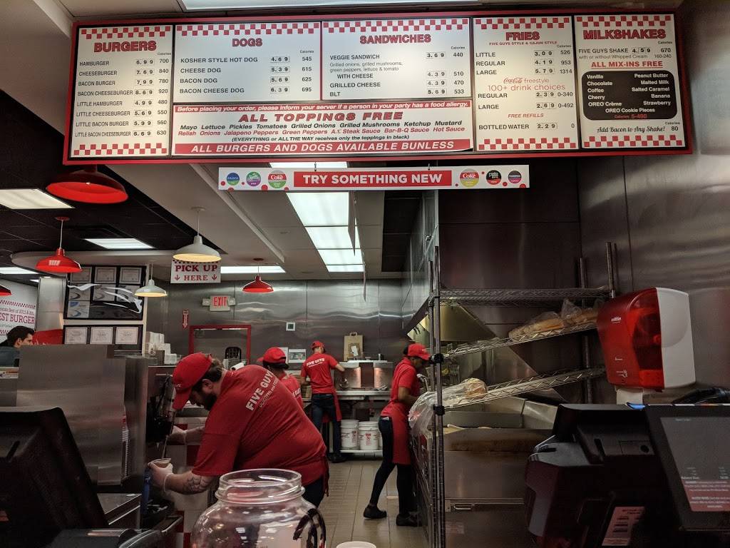 Five Guys | meal takeaway | 37 Forbes Rd, Braintree, MA 02184, USA | 7818484897 OR +1 781-848-4897