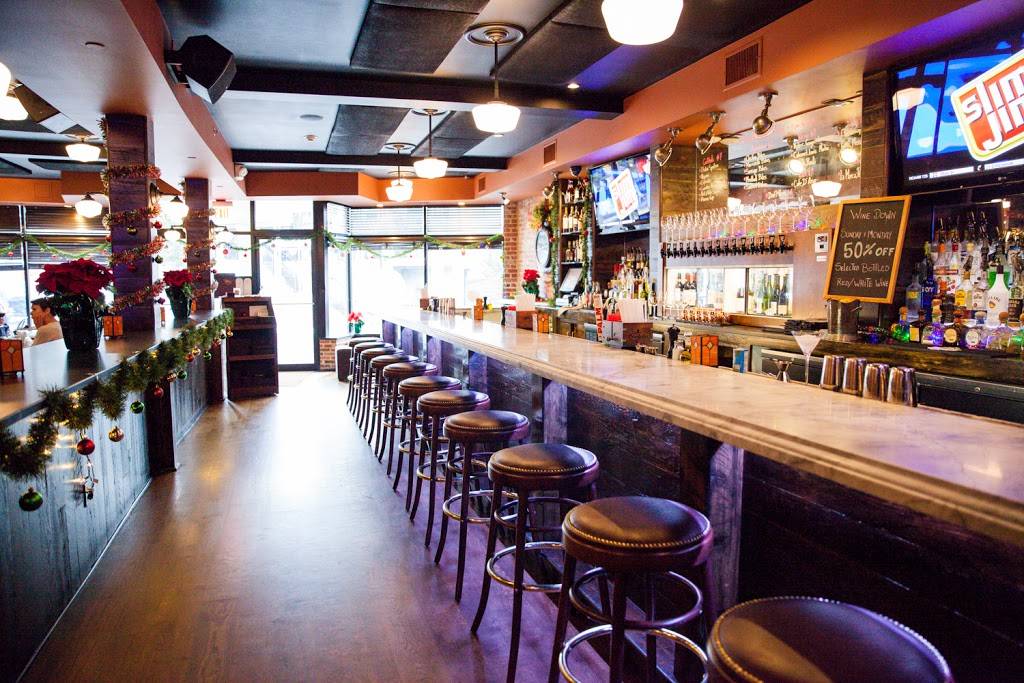 Louies Italian Restaurant & Bar | restaurant | 10 Center St, Darien, CT 06820, USA | 2033095818 OR +1 203-309-5818