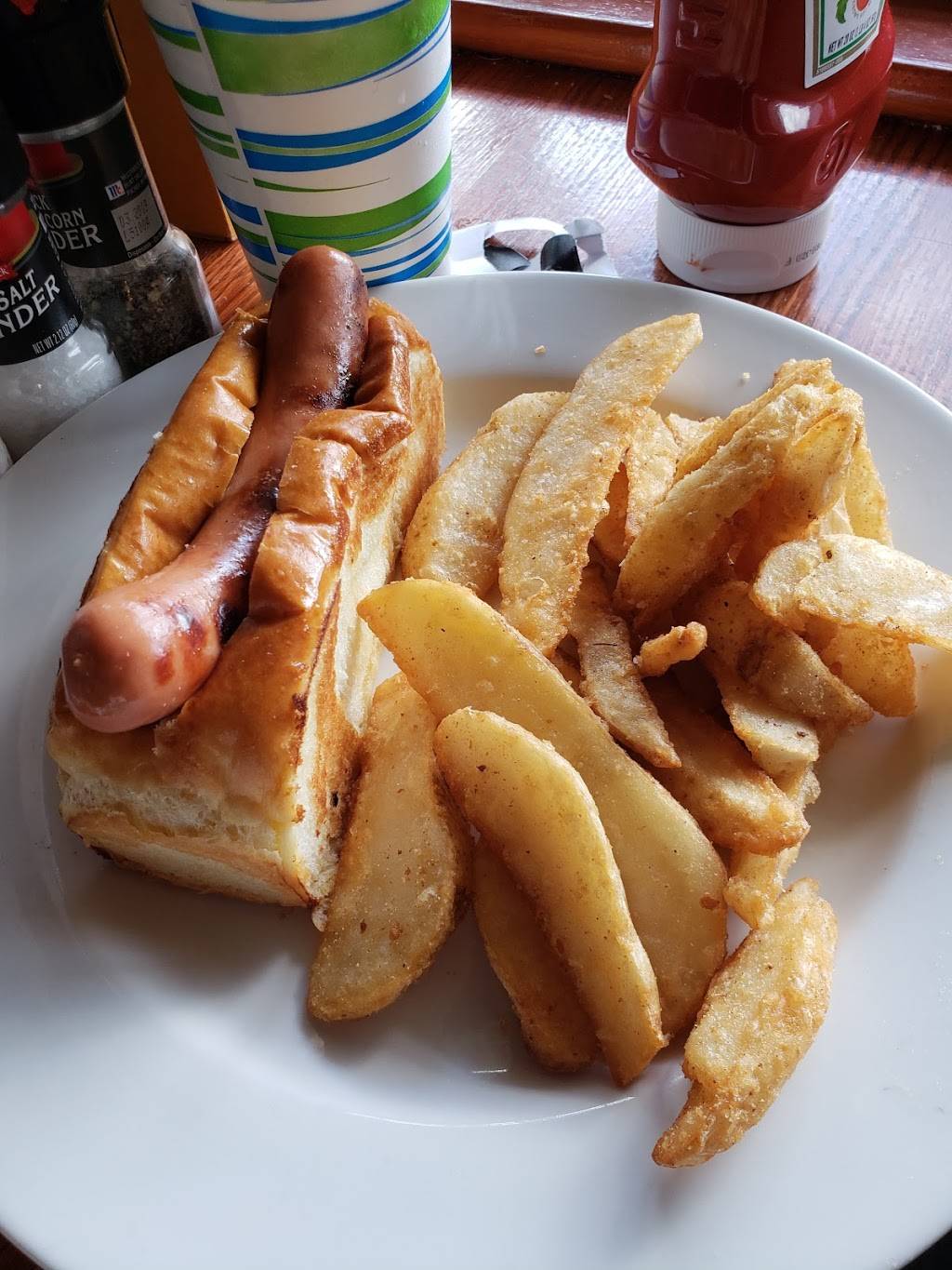 Little Red Smokehouse | restaurant | 145 S Main St, Carver, MA 02330, USA | 5084650018 OR +1 508-465-0018