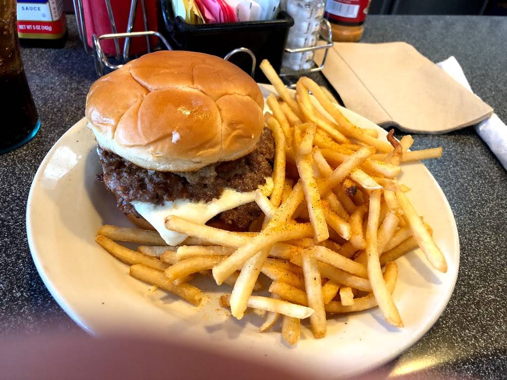 Steak n Shake | restaurant | 1001 Wylie Dr, Bloomington, IL 61704, USA | 3098282222 OR +1 309-828-2222