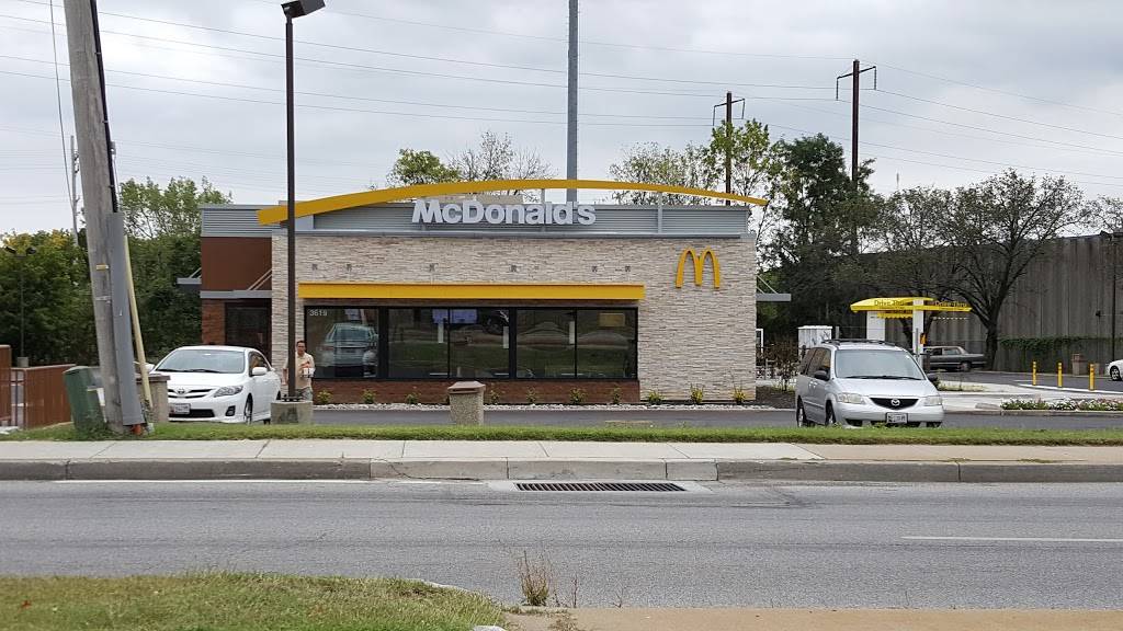 McDonalds | cafe | 3619 Wilkens Ave, Baltimore, MD 21229, USA | 4103686664 OR +1 410-368-6664
