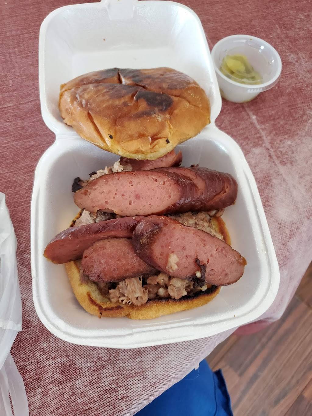 Just OoWeez BBQ, Daiquiris & More | restaurant | 1820 S Tyler St, Gladewater, TX 75647, USA | 9038441555 OR +1 903-844-1555