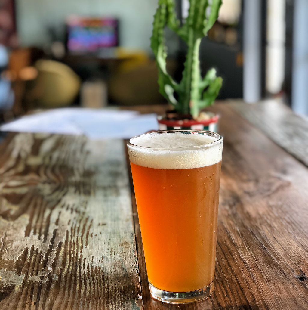 Eight-Foot Brewing | restaurant | 4417 SE 16th Pl, Cape Coral, FL 33904, USA | 2399842655 OR +1 239-984-2655