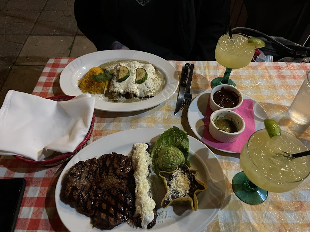 Mis Moles Restaurant | restaurant | 3661 N Elston Ave, Chicago, IL 60618, USA | 7736048500 OR +1 773-604-8500