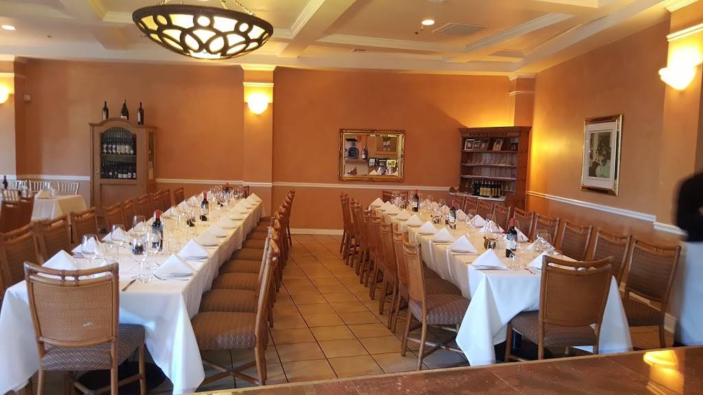 Mollies | restaurant | 1218 State St, Santa Barbara, CA 93101, USA | 8057068874 OR +1 805-706-8874