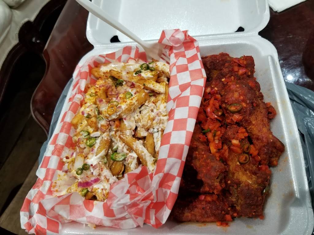 Wow! Wing House | restaurant | 550 Finch Ave, Pickering, ON L1V 0B2, Canada | 9054201414 OR +1 905-420-1414