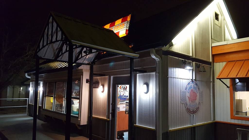 Long John Silvers | restaurant | 1030 Clocktower Dr, Springfield, IL 62704, USA | 2177871562 OR +1 217-787-1562