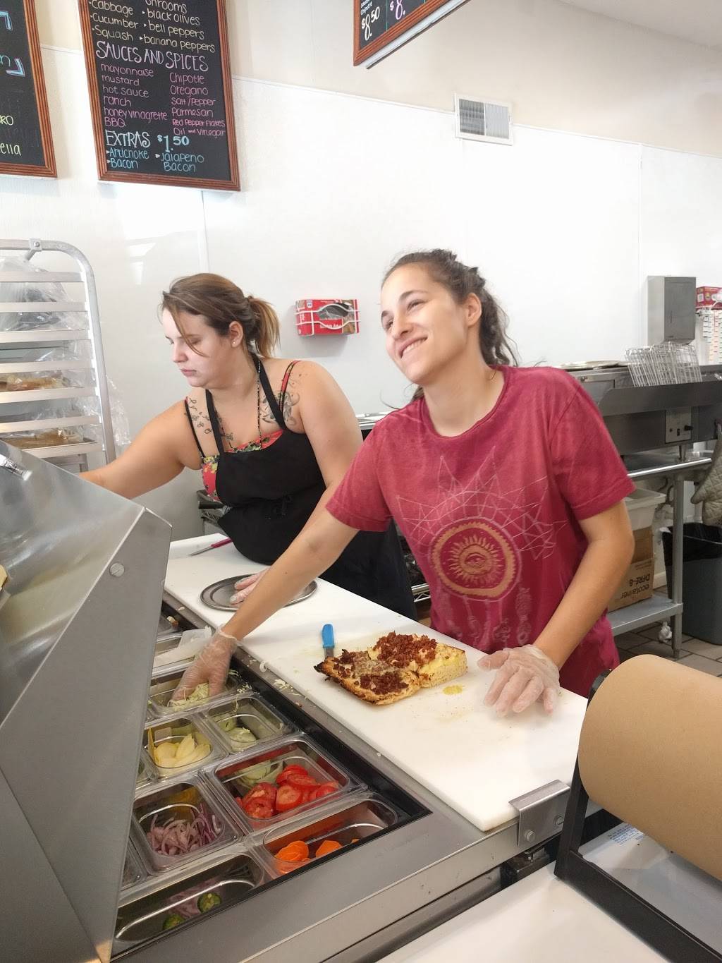 Elaines | restaurant | 2311 Cherokee St, St. Louis, MO 63118, USA | 3146640100 OR +1 314-664-0100