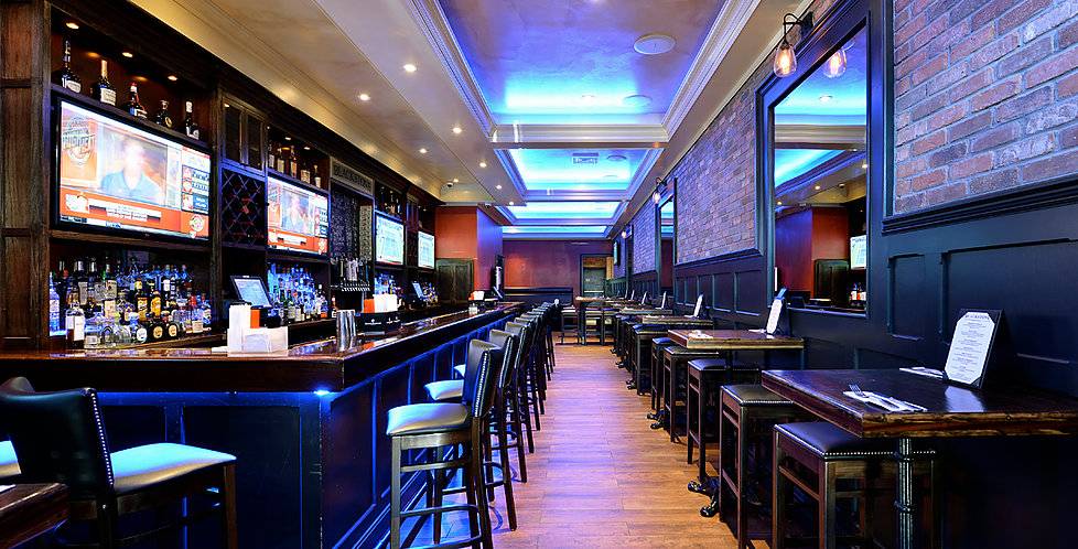 Blackstone Bar & Grill | restaurant | 3713 Riverdale Ave, Bronx, NY 10463, USA | 3473466004 OR +1 347-346-6004