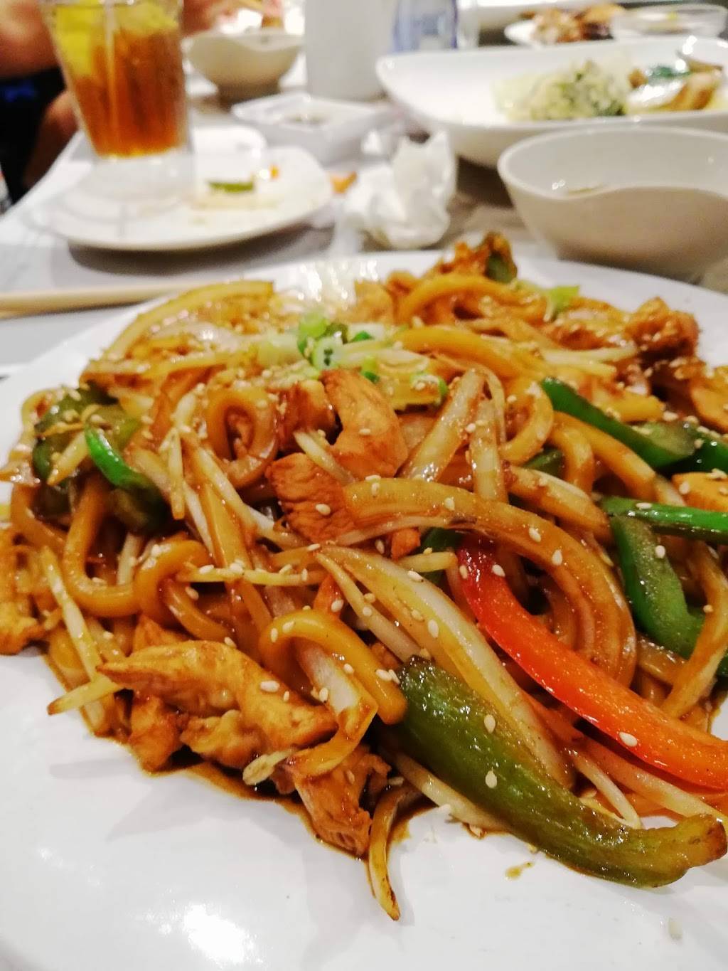 The Villa | restaurant | 813 Dundas St W, Whitby, ON L1N 2N6, Canada | 9056681688 OR +1 905-668-1688