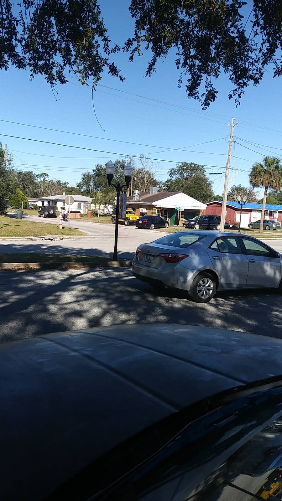 Brendas Wings And Things | restaurant | 1192 Polk St, Bartow, FL 33830, USA | 8635337891 OR +1 863-533-7891