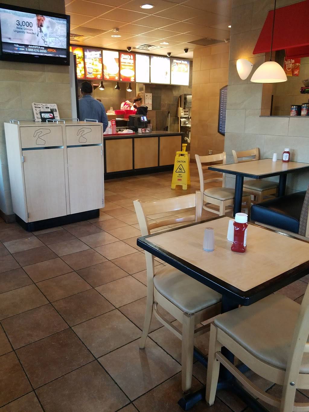 DQ Restaurant | restaurant | 2101 N Eastman Rd, Longview, TX 75601, USA | 9037538944 OR +1 903-753-8944