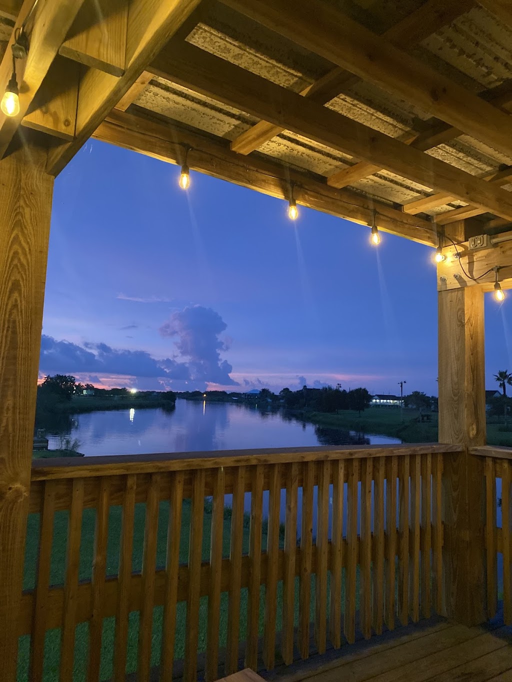 Want More Bait Bar and Grill | restaurant | 7827 2nd St, Hitchcock, TX 77563, USA | 4099275912 OR +1 409-927-5912