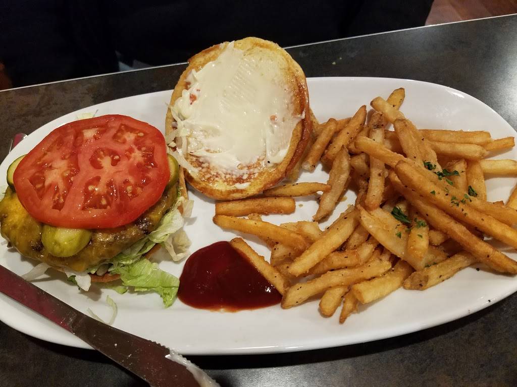 Flipdaddys Brilliant Burgers & Craft Beer Bar | restaurant | 12071 Mason Montgomery Rd, Cincinnati, OH 45249, USA | 5136772337 OR +1 513-677-2337