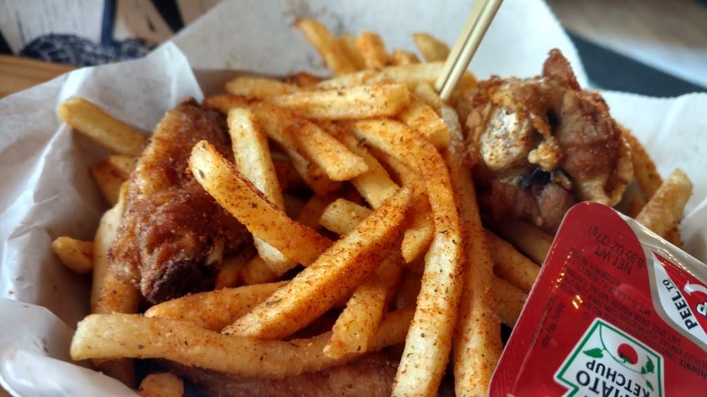 Hiccups | cafe | 1946 N Lakewood Blvd, Long Beach, CA 90815, USA | 5625975099 OR +1 562-597-5099