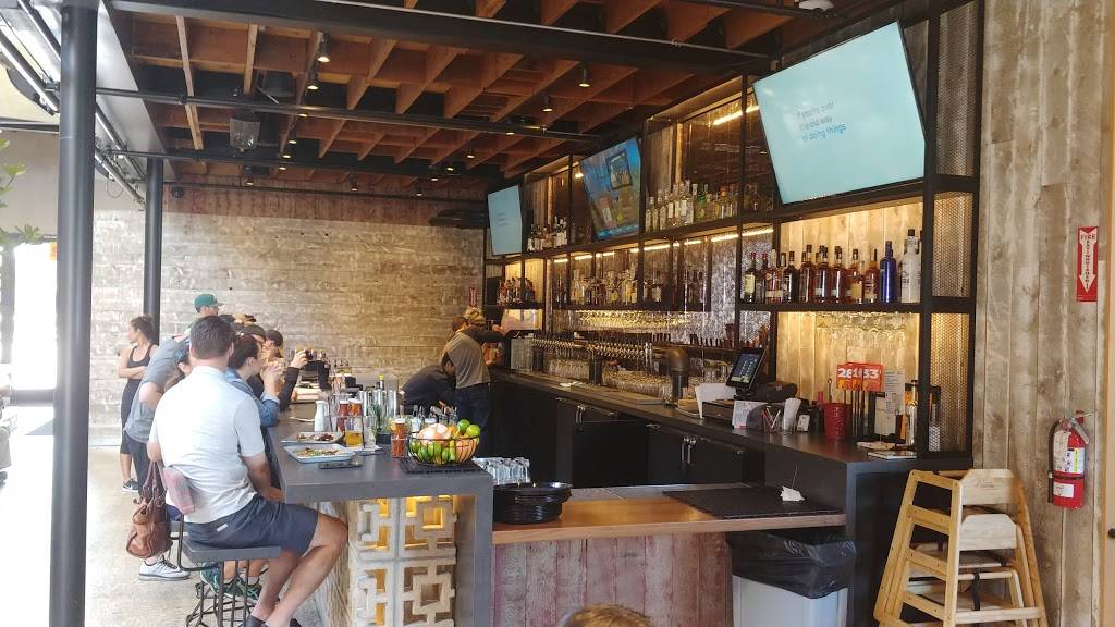 The Crack Shack - Costa Mesa | restaurant | 196 E 17th St, Costa Mesa, CA 92627, USA | 9493835040 OR +1 949-383-5040