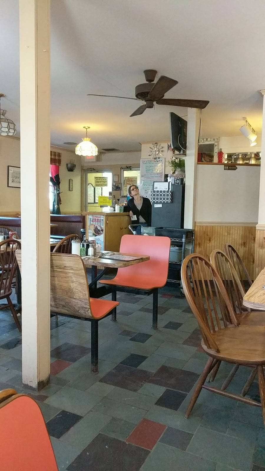 Cosmos Restaurant | restaurant | 136 Rabbit Rd, Salisbury, MA 01952, USA | 9784627070 OR +1 978-462-7070