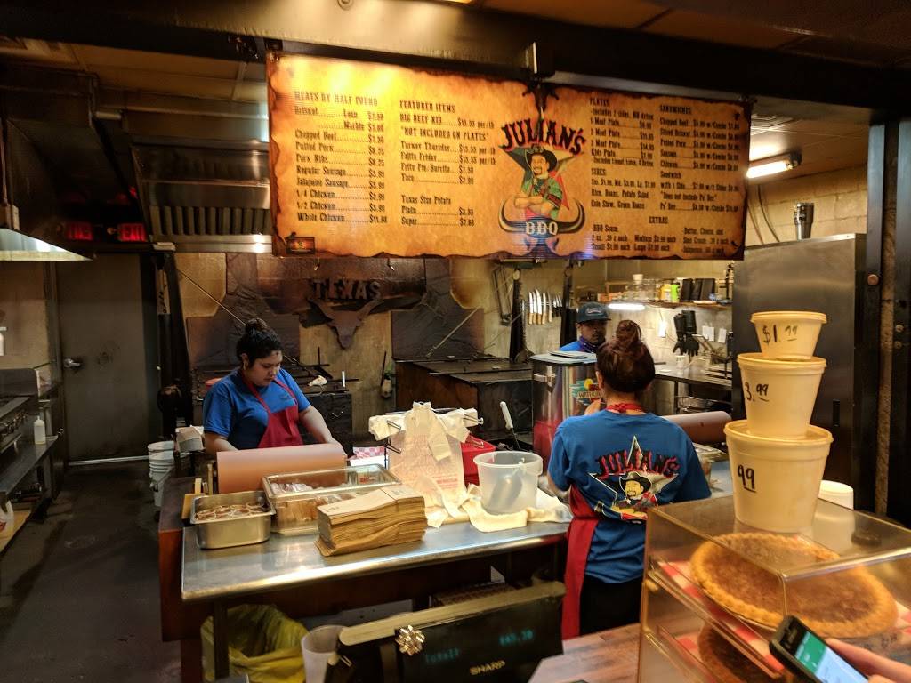 Julians BBQ | restaurant | 1818 Baldwin Blvd, Corpus Christi, TX 78404, USA | 3618831227 OR +1 361-883-1227
