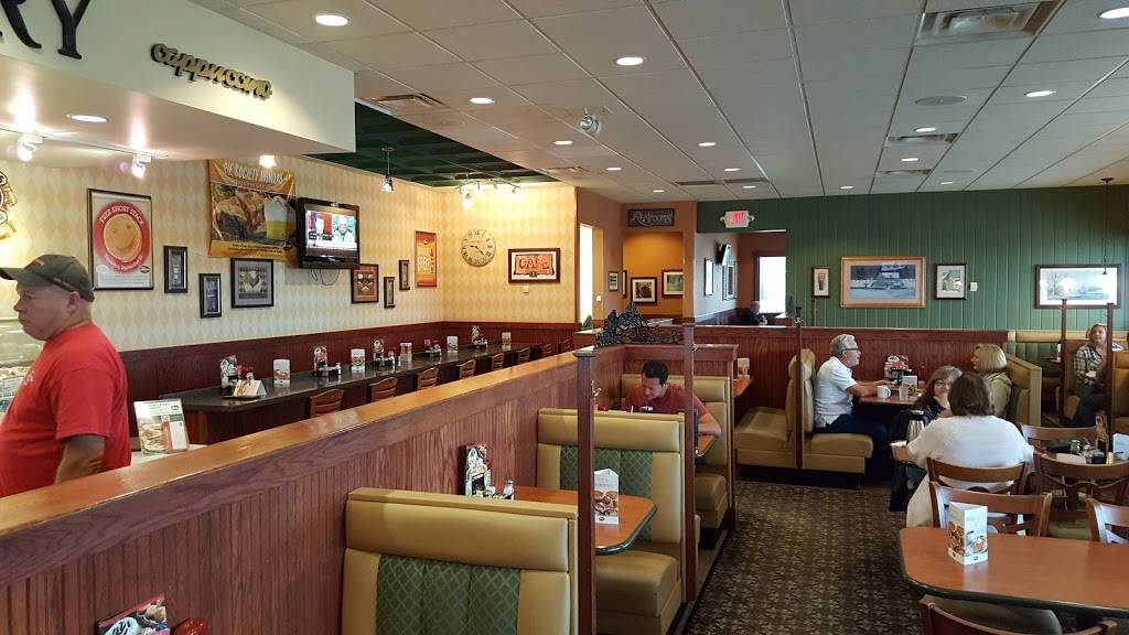 Perkins Restaurant & Bakery | restaurant | 1040 Pearson Dr, Hudson, WI 54016, USA | 7153869441 OR +1 715-386-9441