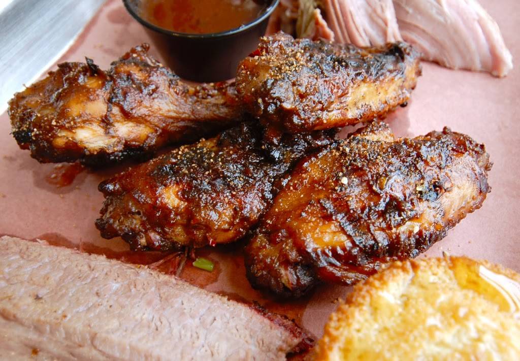 Just Qin Barbecue Restaurant | restaurant | 975 E McMillan St, Cincinnati, OH 45206, USA | 5134526328 OR +1 513-452-6328