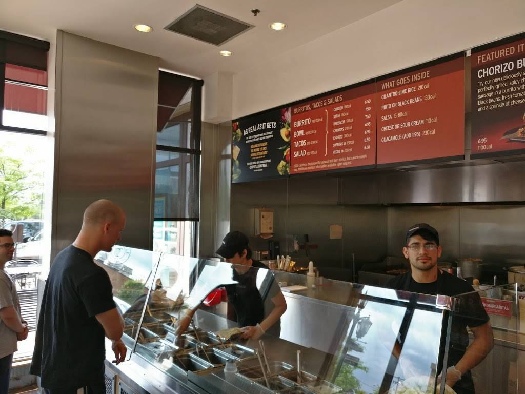 Chipotle Mexican Grill | restaurant | 1849 Green Bay Rd Ste 159, Highland Park, IL 60035, USA | 8474336453 OR +1 847-433-6453