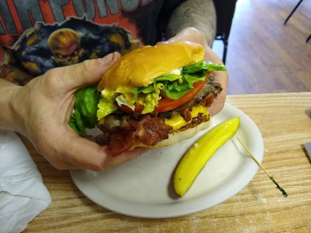 J Ts Country Kitchen | restaurant | 8012 Miller Rd, Swartz Creek, MI 48473, USA | 8106354143 OR +1 810-635-4143