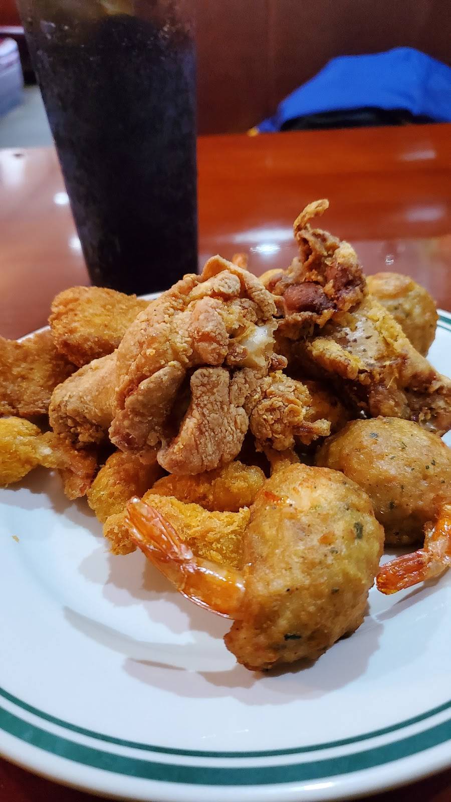 China Buffet | restaurant | 2421 WI-25, Menomonie, WI 54751, USA | 7152334388 OR +1 715-233-4388