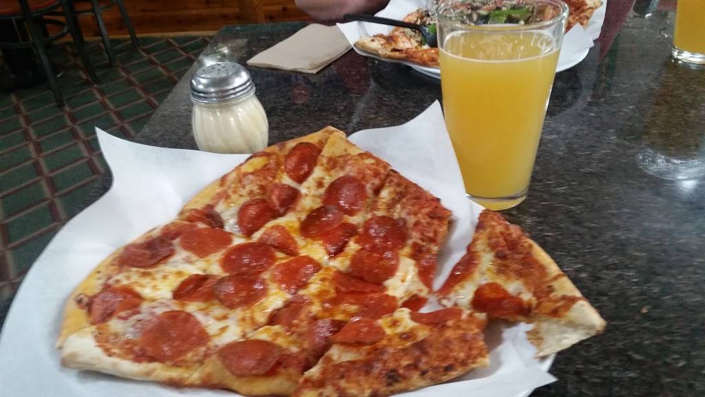 Bronco Billys Pizza Palace | restaurant | 2082, 26775, Hayward Blvd, Hayward, CA 94542, USA | 5107270532 OR +1 510-727-0532