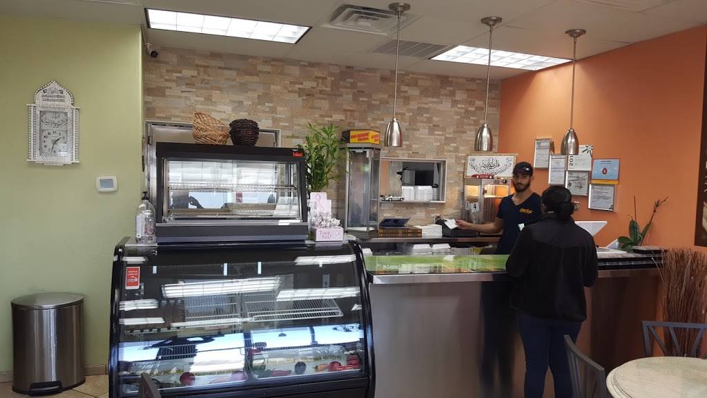 Gyros To Go | restaurant | 710 E Sublett Rd #101, Arlington, TX 76018, USA | 8174192878 OR +1 817-419-2878