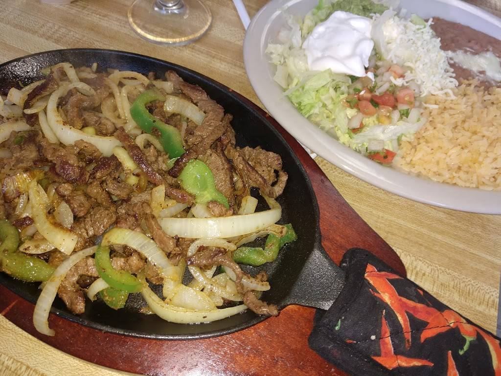 Los Avina | restaurant | 2008 NW 11th Dr, Chiefland, FL 32626, USA | 3524906006 OR +1 352-490-6006