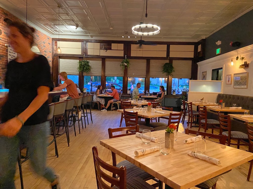 Duck Press | restaurant | 333 Main St, South Kingstown, RI 02879, USA | 4016619561 OR +1 401-661-9561