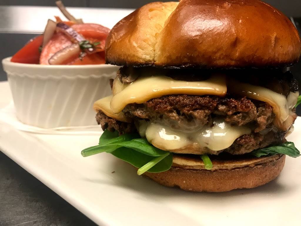 Box 63 American Bar & Grill | restaurant | 338 Elm St, New Haven, CT 06511, USA | 2038217772 OR +1 203-821-7772