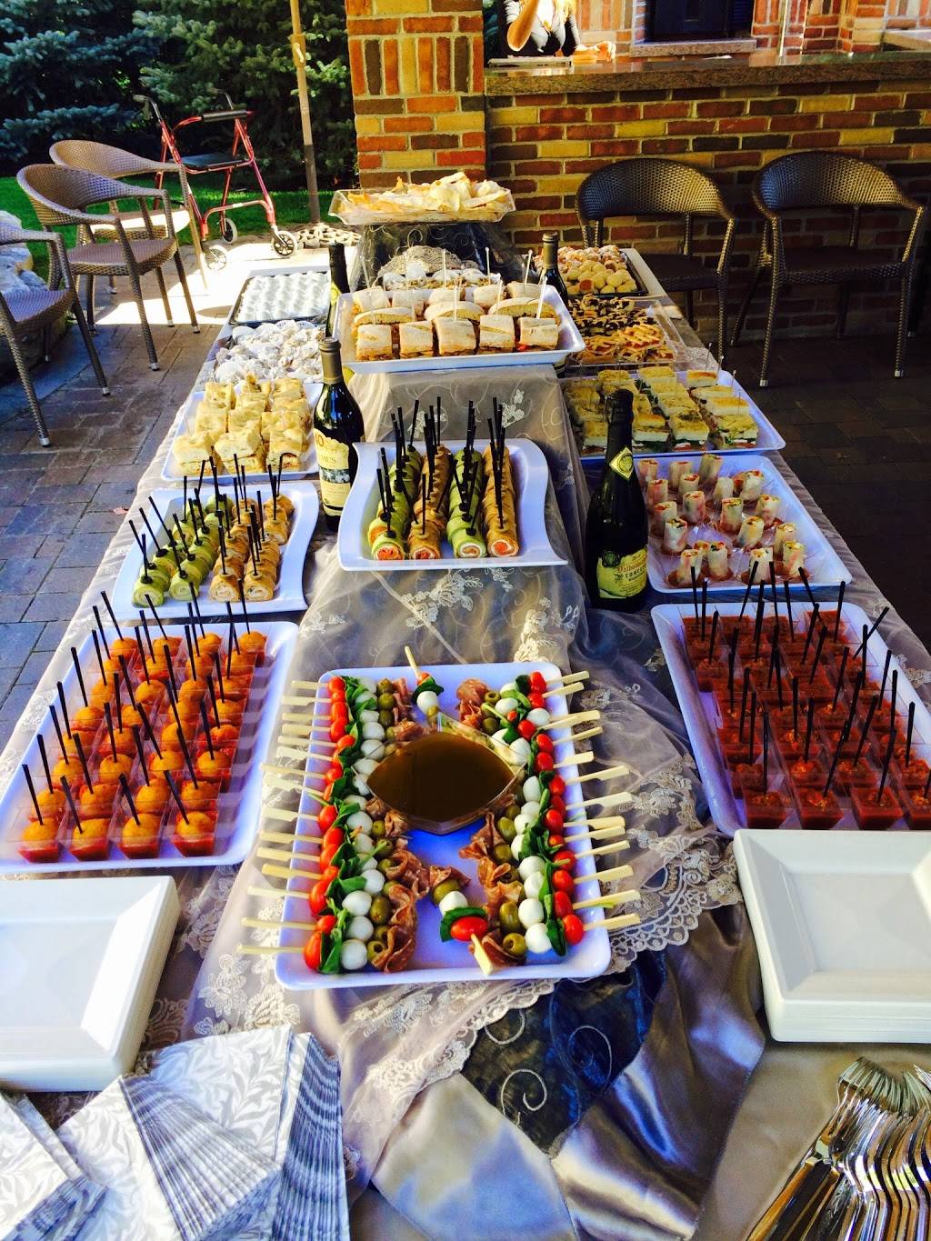 Romanos Restaurant | restaurant | 830 Rowntree Dairy Rd, Woodbridge, ON L4L 5V3, Canada | 9058509604 OR +1 905-850-9604