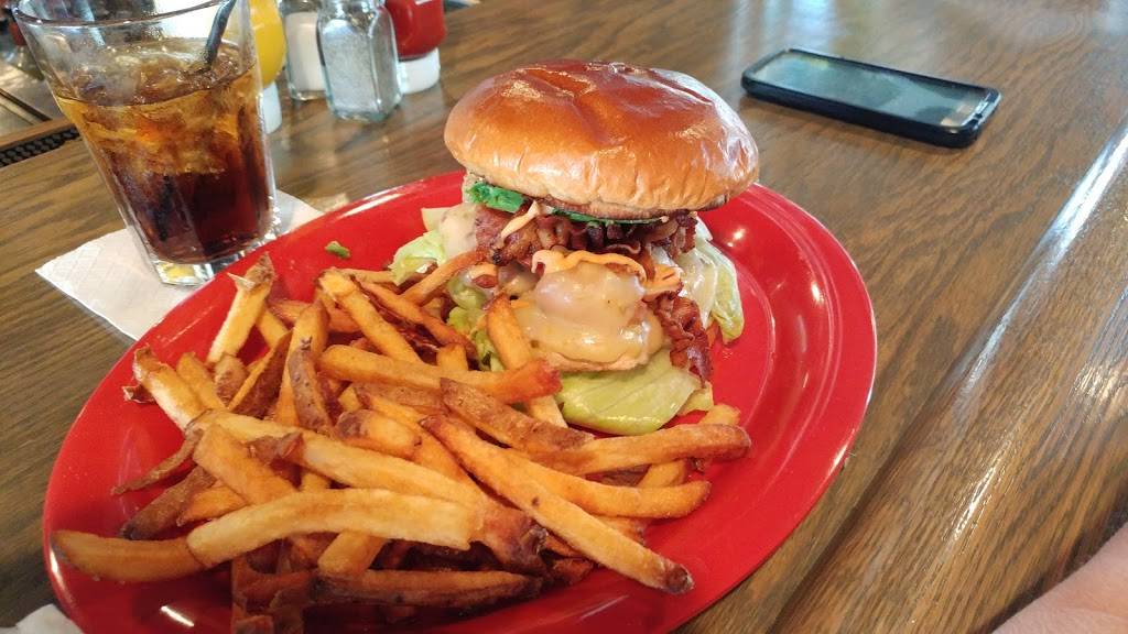 Uncle Ds Bar and Grille | restaurant | 380 W Liberty St, Wauconda, IL 60084, USA | 8478653120 OR +1 847-865-3120