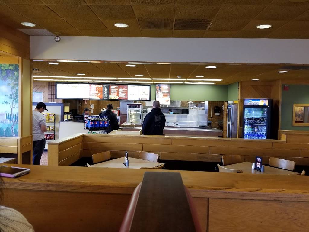 Papa Ginos | restaurant | 171 Huttleston Ave, Fairhaven, MA 02719, USA | 5089971535 OR +1 508-997-1535