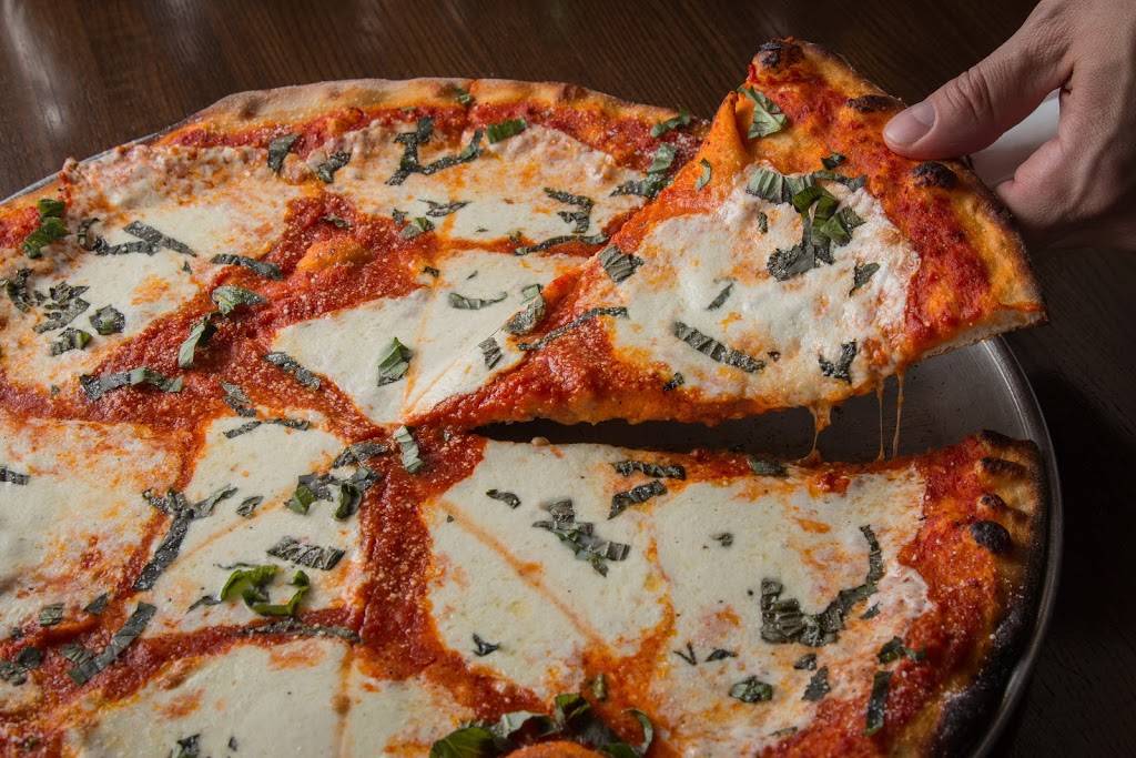 Denino’s Manahawkin | meal delivery | 100 McKinley Ave, Manahawkin, NJ 08050, USA | 6096222255 OR +1 609-622-2255