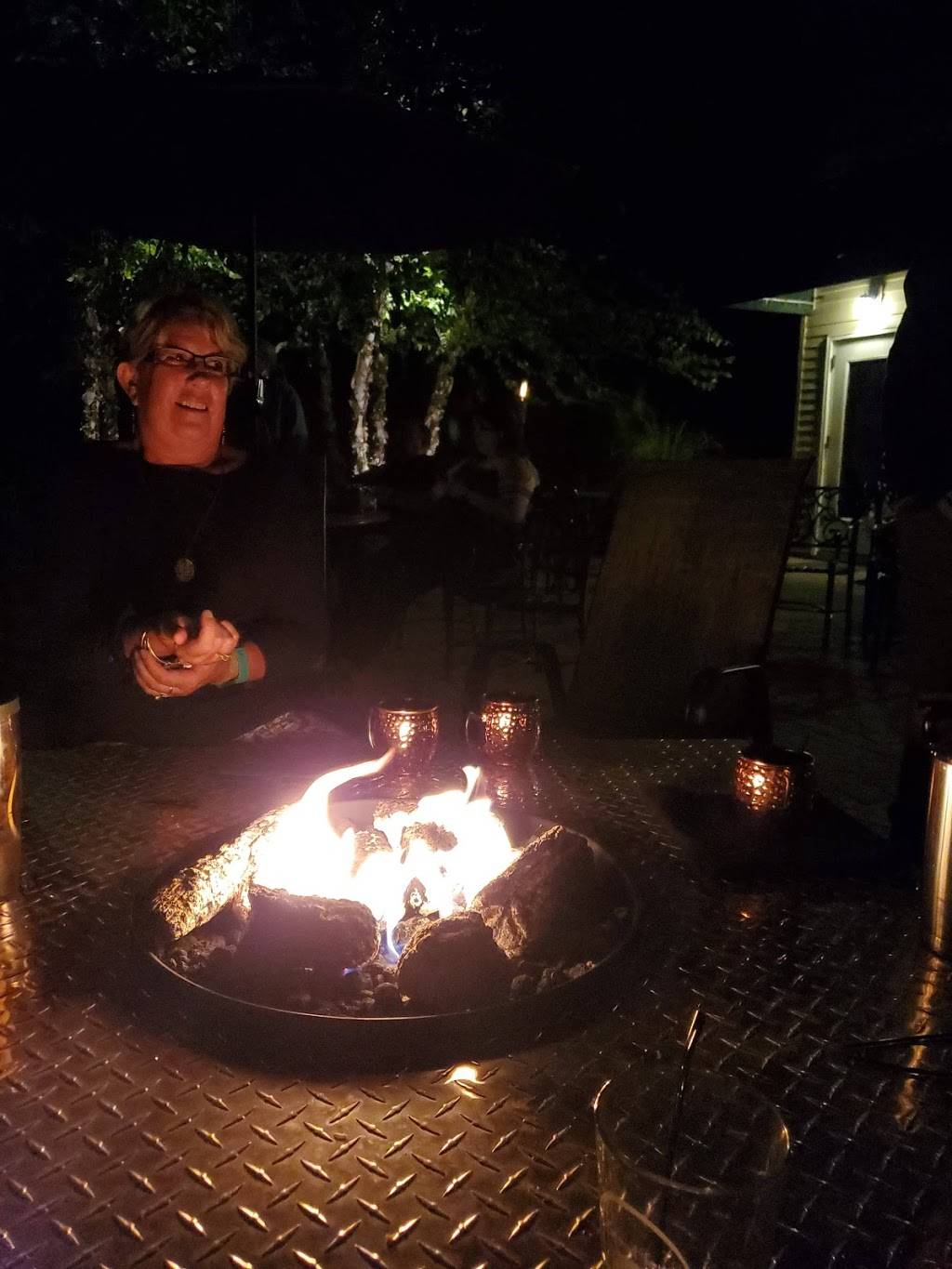 Linden House | restaurant | 202 East St, Lynnville, IA 50153, USA | 6415272305 OR +1 641-527-2305