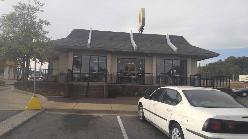 McDonalds | cafe | 11 Phillips Dr, Midfield, AL 35228, USA | 2059234859 OR +1 205-923-4859