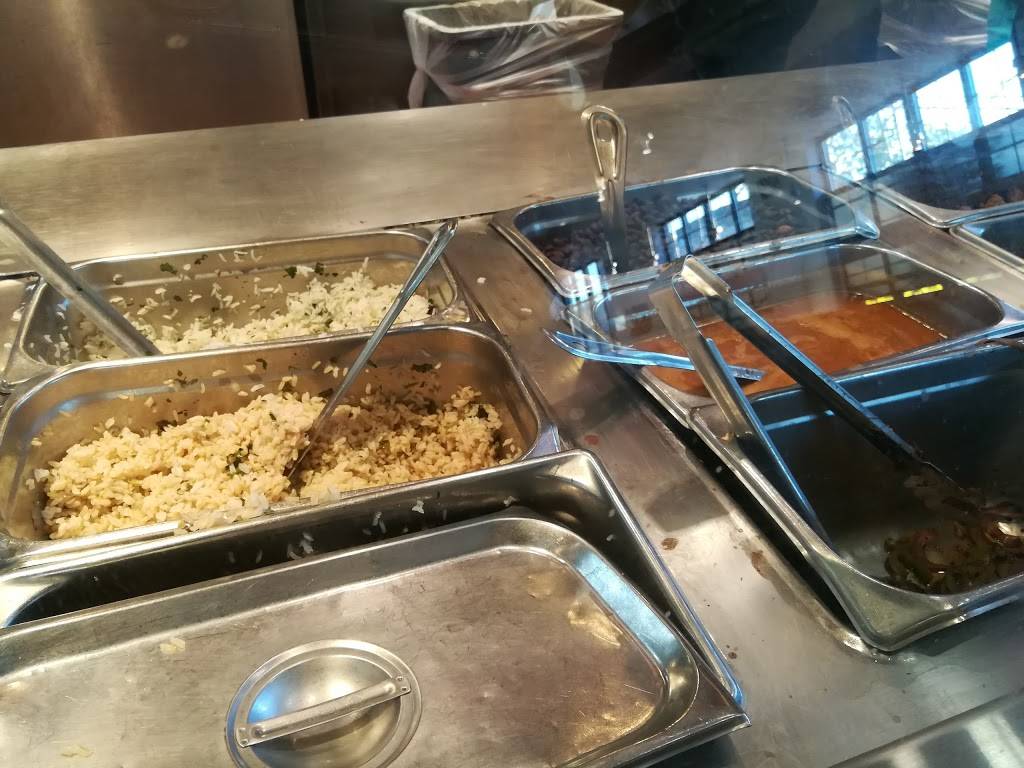 Chipotle Mexican Grill | restaurant | 786 Mainstreet, Hopkins, MN 55343, USA | 9529350044 OR +1 952-935-0044