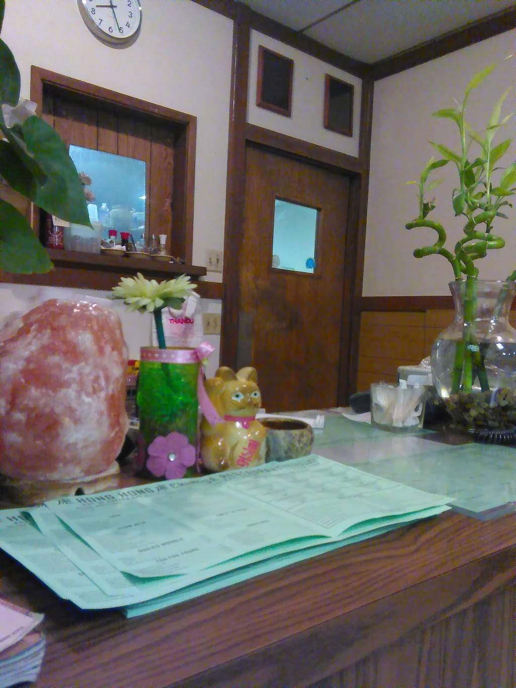 Hong Hong Chinese Restaurant | restaurant | 437 W Shields Ave, Fresno, CA 93705, USA | 5592249008 OR +1 559-224-9008